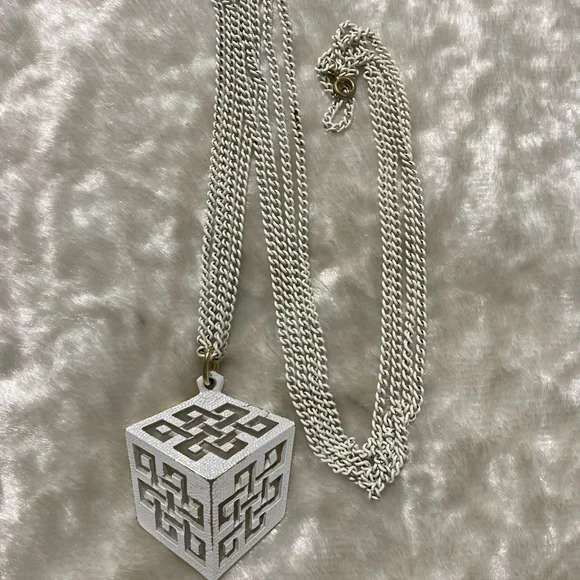 Napier Jewelry Vtg Napier White Enamel Flat 3d Square Pendant